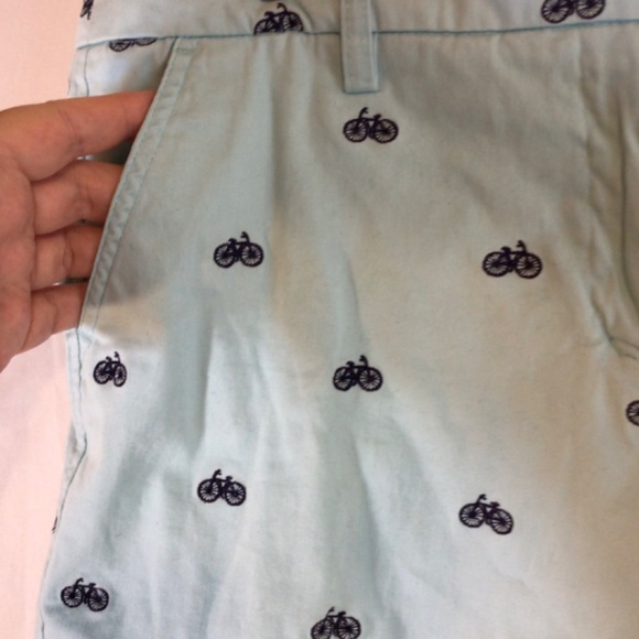 Cambridge Women’s Blue Shorts Size 6 Embroidered Bicycles Casual Preppy Novelty - Picture 5 of 8